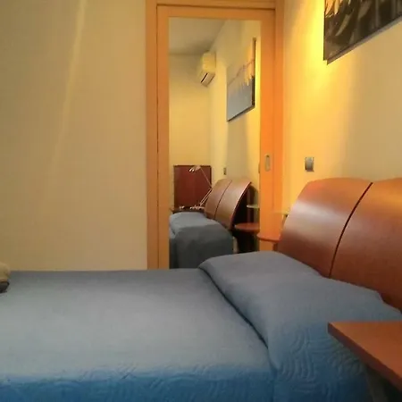 Teodorico Apartament *